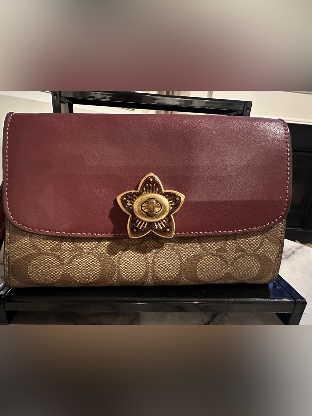 Coach Brown Signature Monogram Clutch with Burgundy Trim - Picture 5 of 16